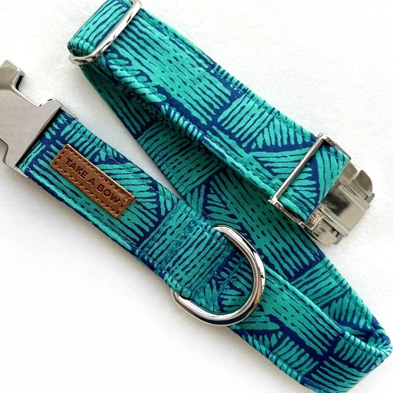 BARN GREEN // collar