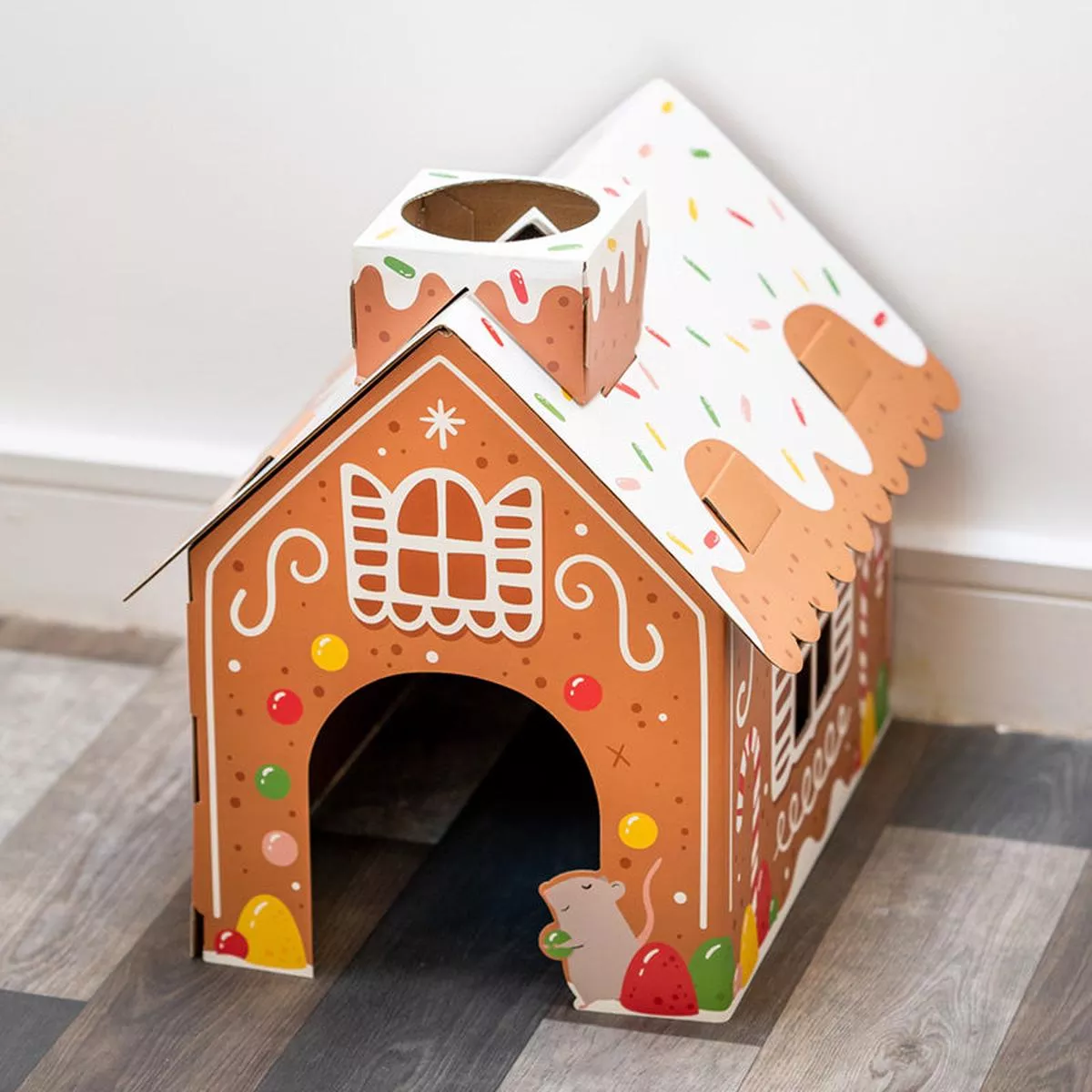 Cardboard Cat Den Playhouse – Christmas Gingerbread House