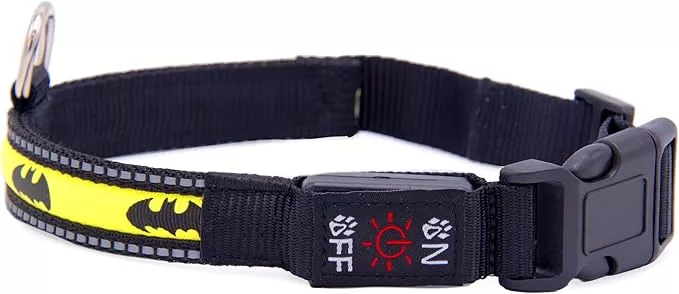 DC Comics Pet Collar, Light Up Dog Collar, Batman, Medium 16 to 20.5 Inch Length