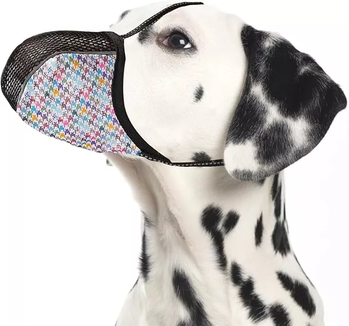 Dog Muzzle for Large Dogs to Prevent Biting Chewing Barking Soft Air Mesh Muzzles Reflective Ajustable Full Coverage Dog Mouth Guard Cover for Grooming Scavenging Colour L