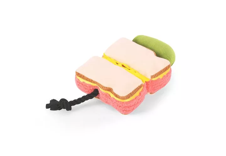 Earth Rated x P.L.A.Y. -Smoked Meat Sandwich *