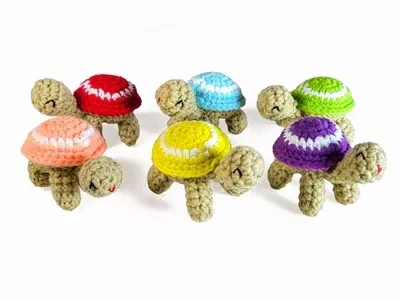 Goli Lil Turtle Cat Toy – Assorted Colors