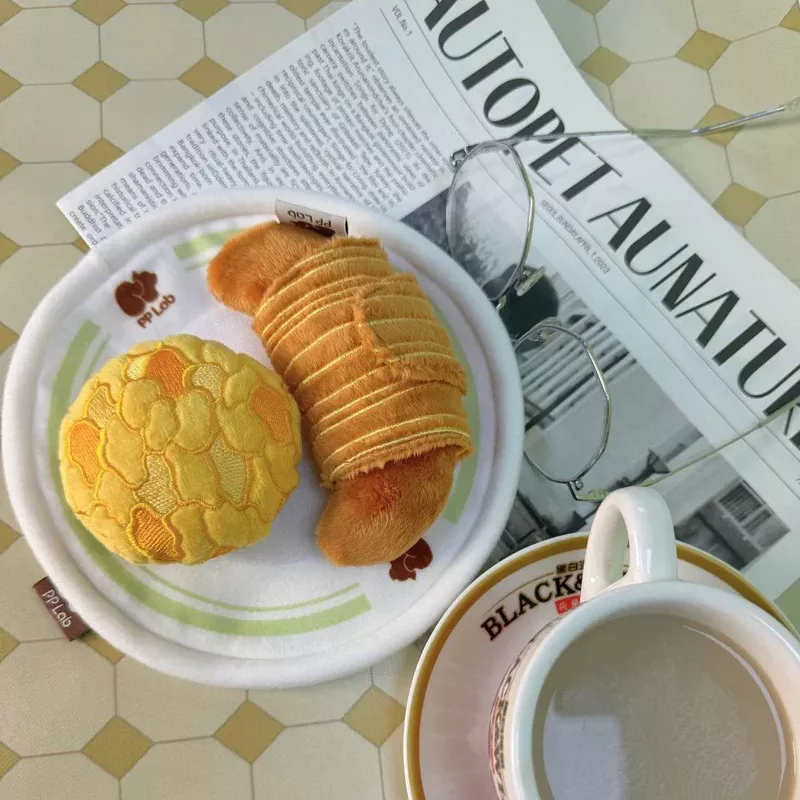MINI PINEAPPLE BUN & CROISSANT // snuffle toy